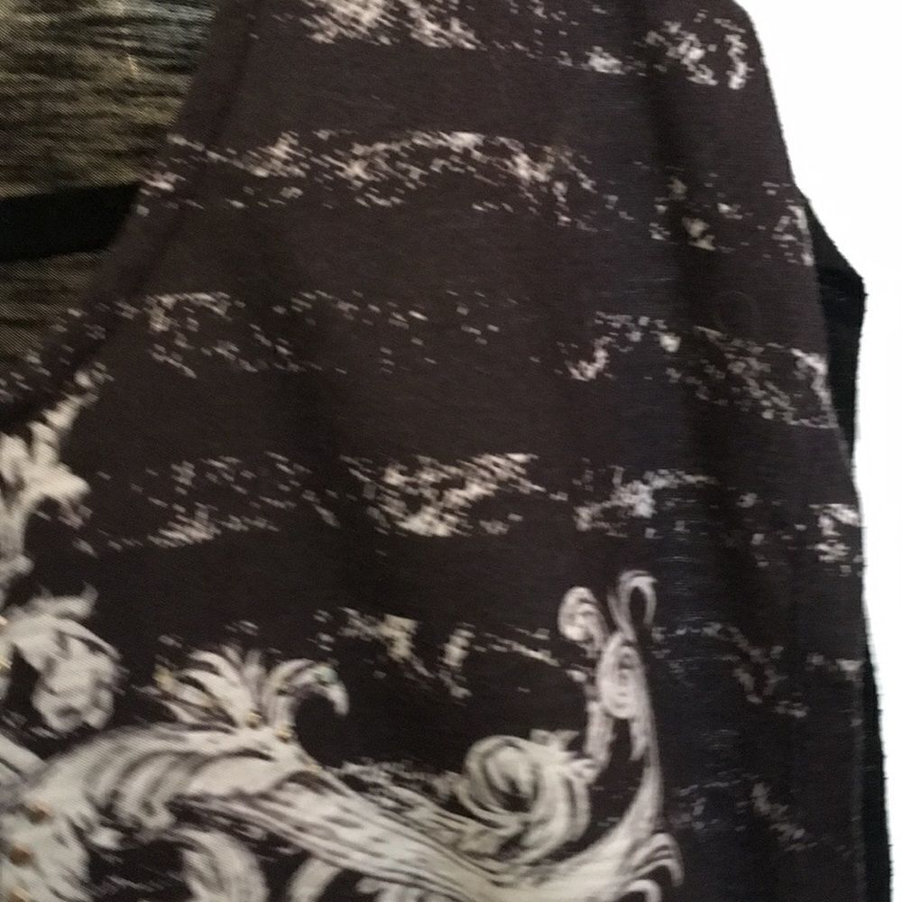 Rock & Republic t-shirt skulls studs Small Goth - Picture 10 of 16